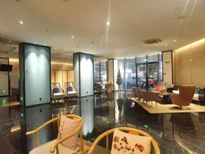 Yiwenge Hotel - Image 2