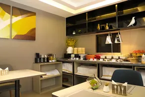 Home Inn Style Golden Beijing Zhongguancun Suzhouqiao Metro Station - Image 3
