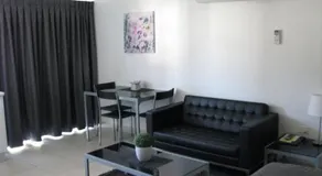 Charm City Motel - Image 3