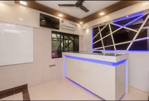 Hotel Plaza- Near Byculla Railway Station - Image 3