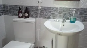 Sarah's Garden BnB & Spa SARAHS HOUSE RENTAL - Image 2
