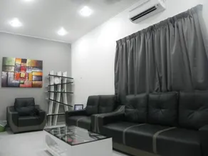 Stay 99 House - Image 2