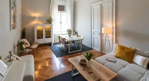 No.8: Lovely & Cosy 3-room Heart of the City - Image 2