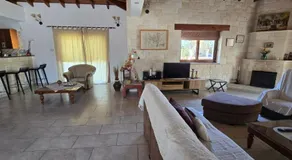 Lasa Valley Villa - Image 4