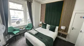 ONYX Hotel Blackpool - Image 2