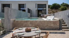 Nature's Den Luxury Suites with Private Pools - Image 4