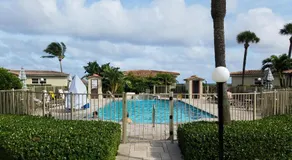 Ocean Side Resort - updated Villa - Image 4