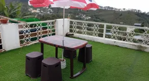 De'Olives Villa - Image 2