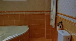 Valencia Casa Rosa - Image 5