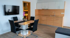 PJ Apartments & Wellness - Hot Tub & Sauna - Free Parking - Image 2