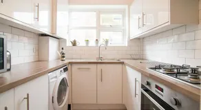 Burton House Boutique Flat - Image 5