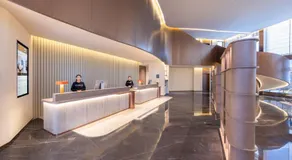 Atour Hotel Central China Normal University Wuhan Street Entrance - Image 3