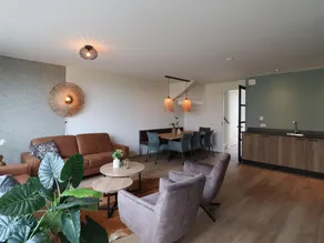 Spacious Frysian Villa on the Waterfront - Image 2