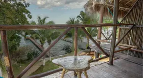 Amigos Hotelito - Image 4