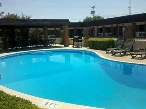 Best Western Village Inn - Image 4