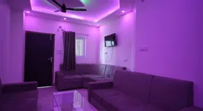 preferred hotel and restaurant - Image 2