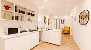 Rome Lux House guest rooms - Image 4