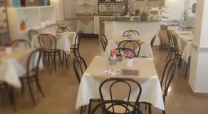 B&B - Meuble' - Hotel " CORDIALE " - Image 3