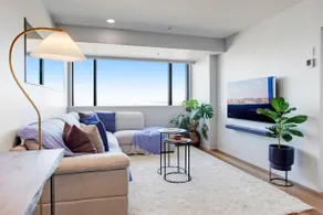 Super Plush Takapuna 1BR Apt Free CarPark on 6th Floor - Image 2