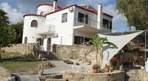 Charly Point Villa - Image 4