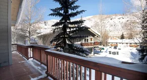 2782 Kinnikinnick Rd Unit D - Image 5