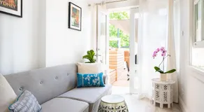 Elegant 3BD Waterview Terrace in The Rocks CBD - Image 2