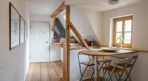 "goethezimmer" Ferienwohnung und Zimmer am Burgplatz - Image 3