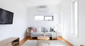 Elwood Star- Beachside Retreat - Image 2