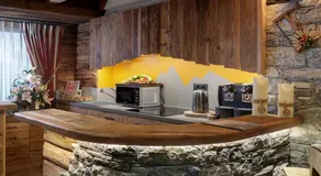 Chalet Matterhorn François - Central Alpine Chalet with Private SPA & Breakfast - Image 4