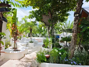 Fieldlight pool Villa - Image 3