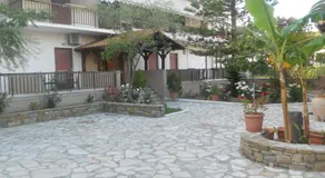 Assimakis Hotel - Image 3