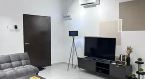 Senai 14pax The Joyous Home Pooltable nr Airport JPO by Ourstay - Image 2