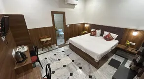 Hotel Zen - Image 2