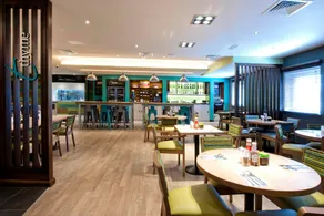 Premier Inn London Brixton - Image 3