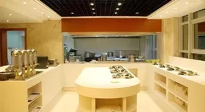GreenTree Eastern Quzhou Hewu Road Hotel - Image 4