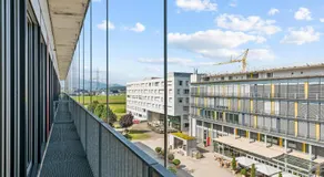 COMFORT HOMES - Premium Apartments - 15' Lucerne - Washer & Dryer - Public Transport - Parking - Image 4