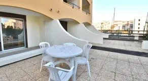 CONFORTABLE APPARTEMENT GRANDE TERRASSE PISCINE PARKING CLIM - Image 4