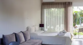 Garden House - Image 2