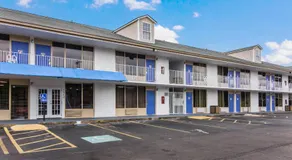 Motel-6 Lagrange Ga - Image 4