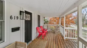 Amazing home in DT Libertyville Near Naval Base - Image 4