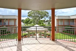 Cosmopolitan Apartments - Image 3
