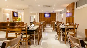 Capri Hotel - Image 4