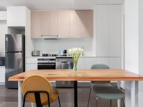 Bright Studio with Balcony near Coogee Beach - Image 3