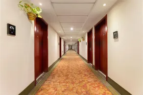 GreenTree Inn Tianjin Jinghai Jinqiao International Trade Center Express Hotel - Image 5