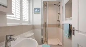 Saltwater Cottage - Image 2