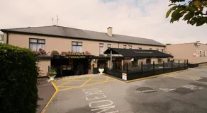 The Parkway Hotel - Image 5