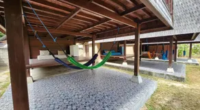 Suka Beach Bungalow - Image 4