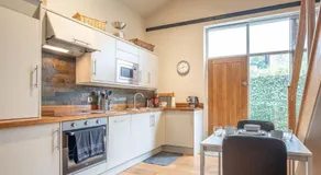 The Coach House - Cosy Retreat in Warwickshire! - Image 5