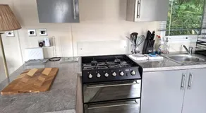 Hillside retreat - 2 bedrooms sleeps 5 - Image 5