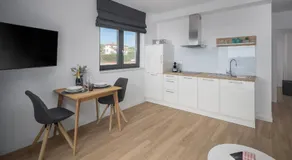 Lana Premium Residence - Image 4